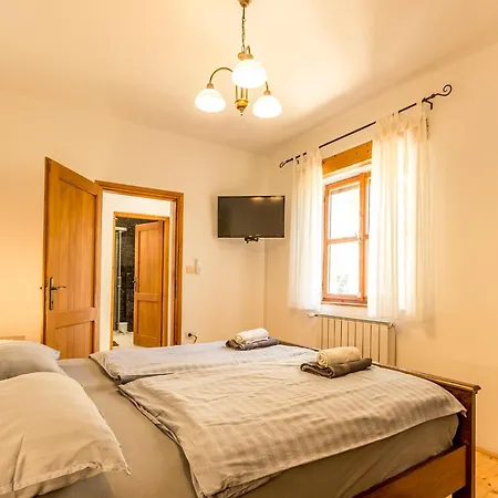 Braidizza With Pool For 7 Guests Near Sea *