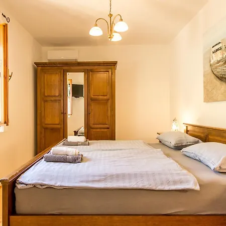 Villa Braidizza With Pool For 7 Guests Near Sea *